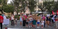 Docenti e alunni in piazza, a Pescara, con il comitato Priorità alla scuola (fotoservizio di Giampiero Lattanzio)