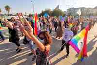 La manifestazione conclusiva di Abruzzo Pride alla Madonnina (Fotoservizio di Giampiero Lattanzio)