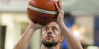 Alessandro Piazza, play bolognese 33enne, ingaggiato dal Chieti basket