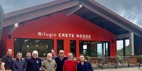 Foto di gruppo con il presidente del Napoli, Aurelio De Laurentiis, al rifugio Crete rosse (C. Lattanzio)