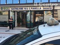 La banca di Castelnuovo Vomano dopo il tentato furto (foto di Luciano Adriani)
