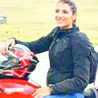 Antonella Venditti, 32 anni, in sella alla sua Ducati  (da Marsicalive)