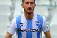 Il centrocampista Mirko Valdifiori, 34 anni, ex Napoli, Empoli, Torino e Spal