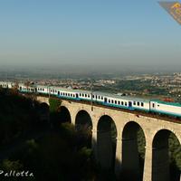 Un tratto della linea ferroviaria Roma-Pescara