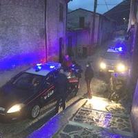 Il blitz dei carabinieri nell'abitazione nel borgo di Capistrello