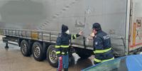 Il semirimorchio recuperato dagli agenti della polizia autostradale di Pescara e Chieti