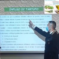 Un carabiniere forestale spiega la natura della frode alimentare