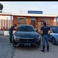 Il Suv Maserati Levante rubato a Civitanova e recuperato dalla polizia stradale di Vasto