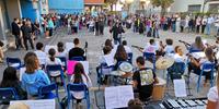 Il ritorno in classe nella scuola media Tinozzi di Pescara accompagnato dalla musica (foto G. Lattanzio)
