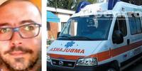 La vittima, Alessandro Biffi, e un'ambulanza del 118 intervenuta sul posto