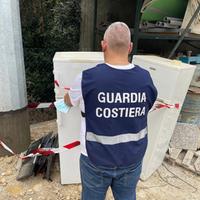 I rifiuti sequestrati a Roseto dalla guardia costiera di Pescara