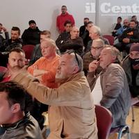 I pescatori in riunione a Pescara (foto di Giampiero Lattanzio)