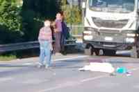 La scena dell'incidente a sulla Statale 150 a Castelnuovo Vomano (foto L.Adriani)