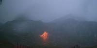 L'immagine della web cam di Meteo Aquilano del fulmine caduto sulla strada del Monte Scindarella