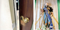La porta blindata forzata dai ladri per entrare nell’ufficio del parroco e a destra la statua di San Rocco con l'oro