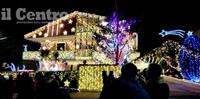 La casa di Natale illuminata a Voltarrosto