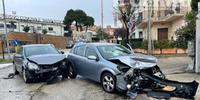 L'incidente tra le due Opel Astra a Mosciano (foto di Luciano Adriani)