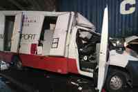 Il furgone coinvolto nell'incidente all'interno della galleria Solagne