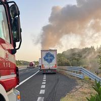 L'incendio del Tir in autostrada